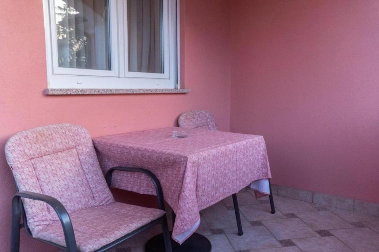 Apartments And Rooms Villa Chiara Krnica Luaran gambar