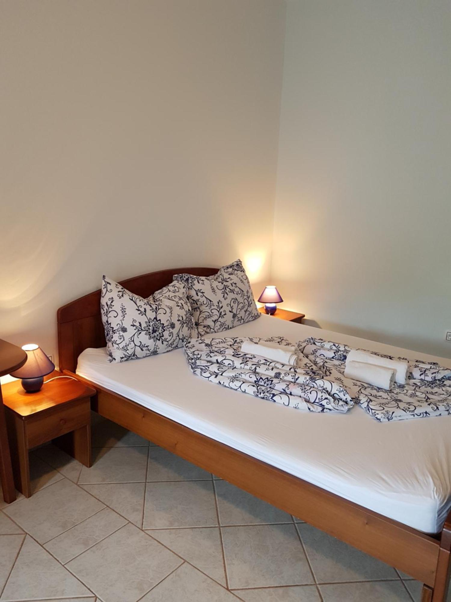 Apartments And Rooms Villa Chiara Krnica Luaran gambar