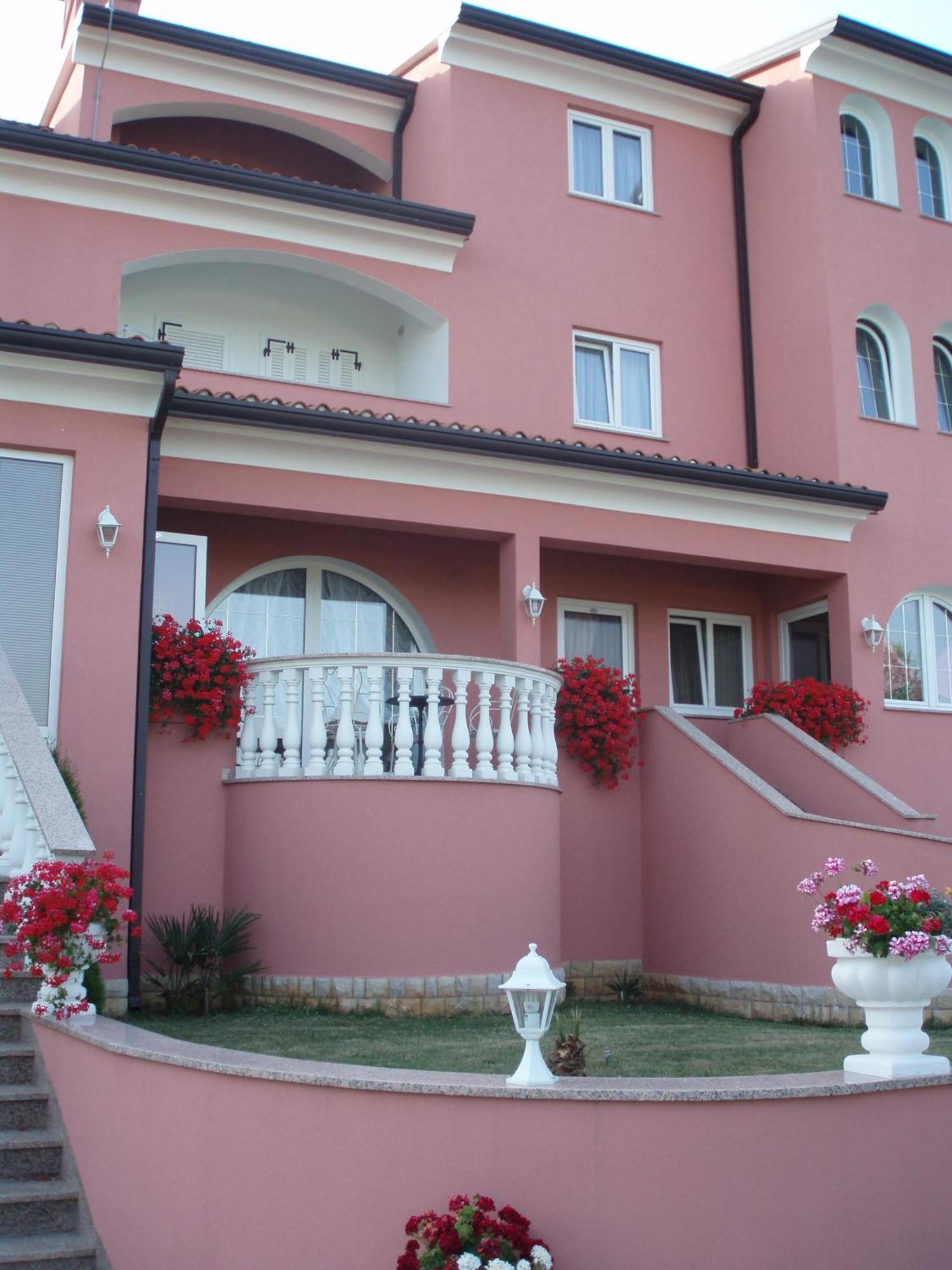Apartments And Rooms Villa Chiara Krnica Luaran gambar