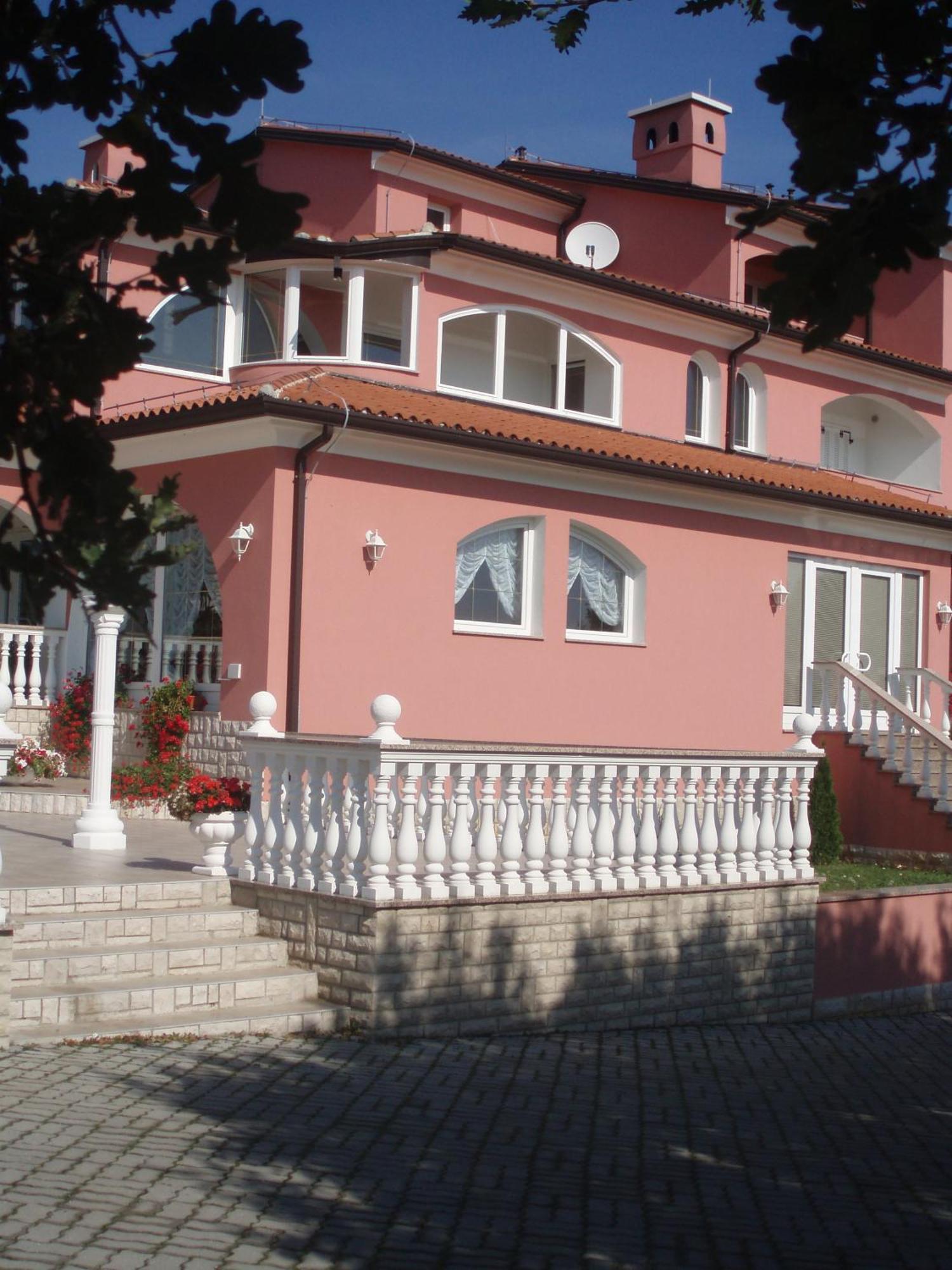 Apartments And Rooms Villa Chiara Krnica Luaran gambar