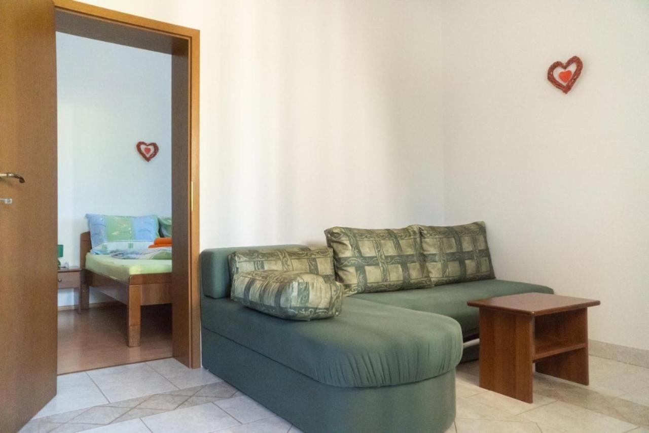 Apartments And Rooms Villa Chiara Krnica Luaran gambar