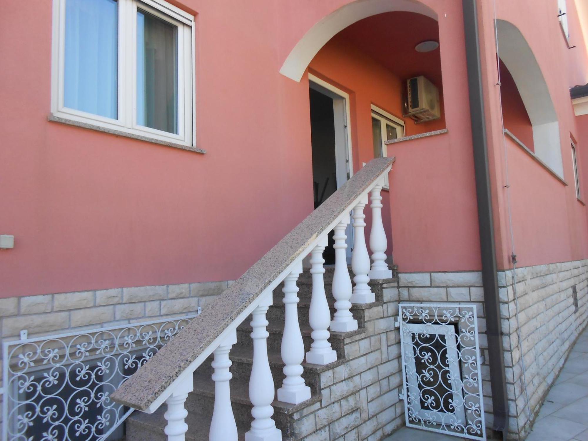 Apartments And Rooms Villa Chiara Krnica Luaran gambar